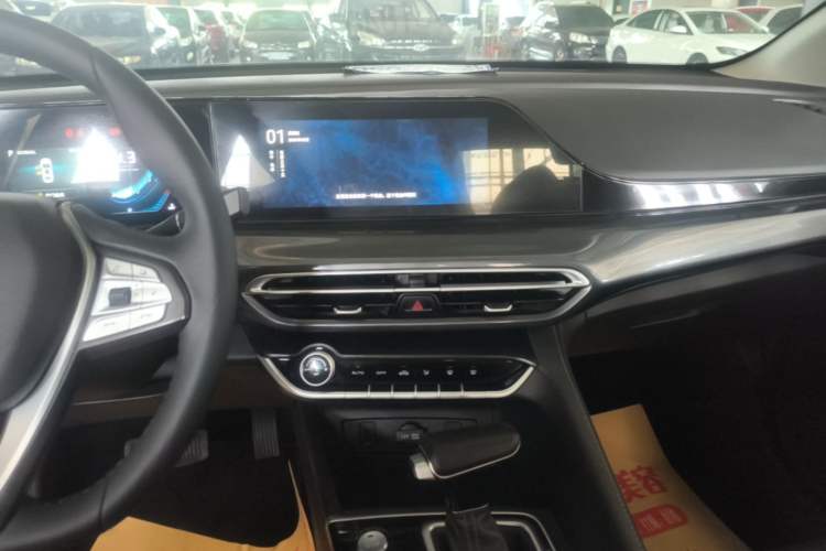 Used CHANGAN Eado 2020 PLUS Blue Whale NE 1.4T GDI DCT Prestige Model Audio And AC Panel