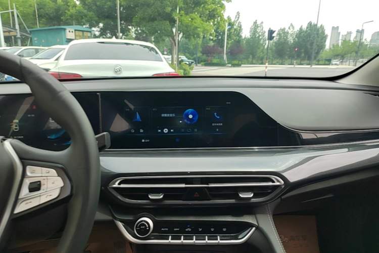 Used CHANGAN Eado 2020 PLUS 1.6L GDI Automatic Luxury Model Audio And AC Panel