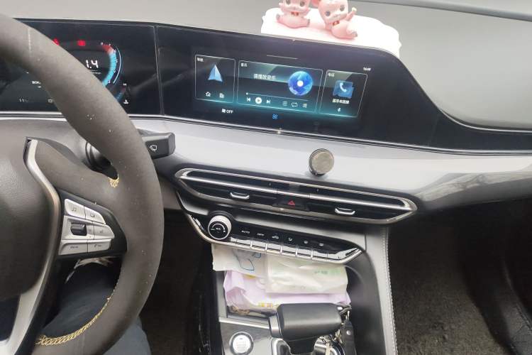 Used CHANGAN Eado 2020 PLUS 1.6L GDI Automatic Luxury Model Audio And AC Panel