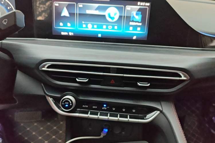 Used CHANGAN Eado 2020 PLUS Blue Whale NE 1.4T GDI DCT Flagship Model Audio And AC Panel