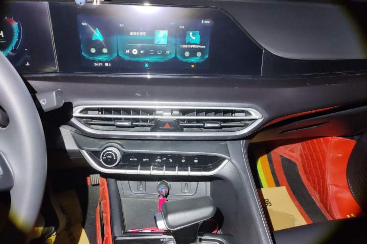 Used CHANGAN Eado 2020 PLUS 1.6L GDI Automatic Luxury Model Audio And AC Panel