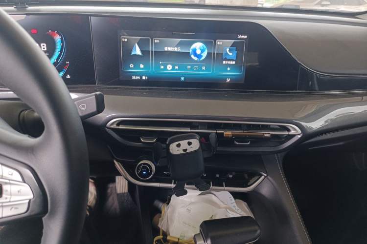 Used CHANGAN Eado 2020 PLUS Blue Whale NE 1.4T GDI DCT Prestige Model Audio And AC Panel