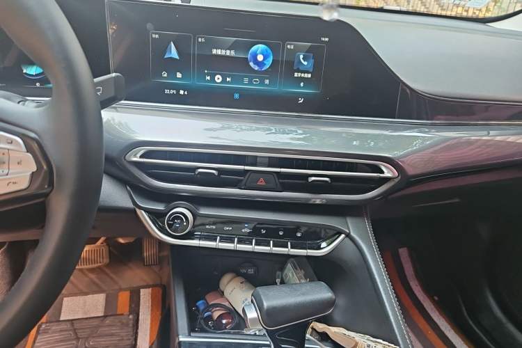 Used CHANGAN Eado 2020 PLUS 1.6L GDI Automatic Luxury Model Audio And AC Panel