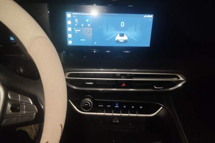 Used CHANGAN Eado 2020 PLUS Blue Whale NE 1.4T GDI DCT Prestige Model Audio And AC Panel