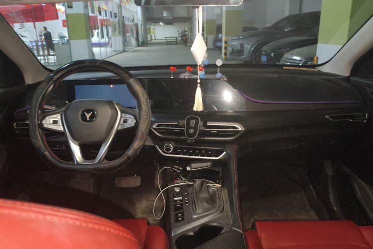 Used CHANGAN Eado 2020 PLUS Blue Whale NE 1.4T GDI DCT Flagship Model Center Console