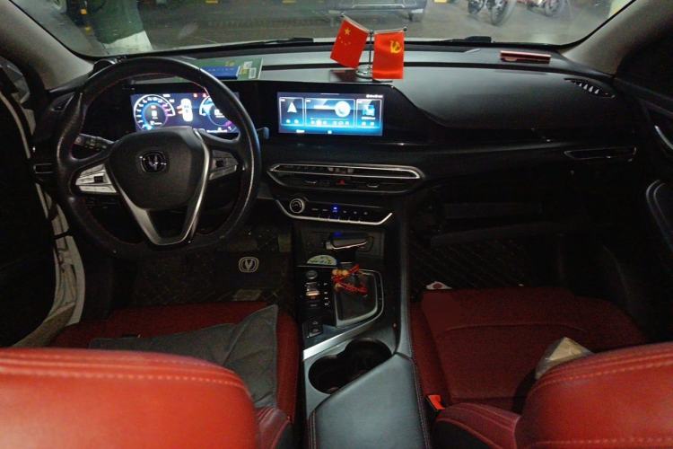 Used CHANGAN Eado 2020 PLUS Blue Whale NE 1.4T GDI DCT Flagship Model Center Console
