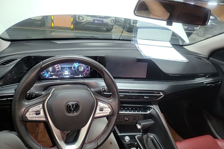Used CHANGAN Eado 2020 PLUS Blue Whale NE 1.4T GDI DCT Flagship Model Center Console