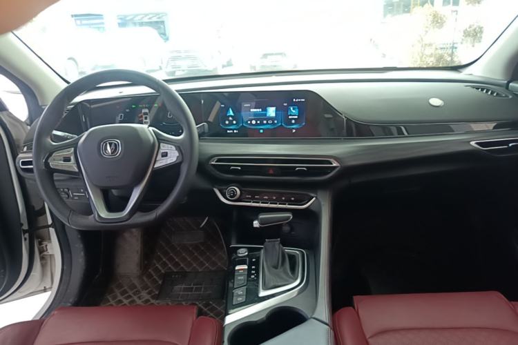 Used CHANGAN Eado 2020 PLUS Blue Whale NE 1.4T GDI DCT Flagship Model Center Console