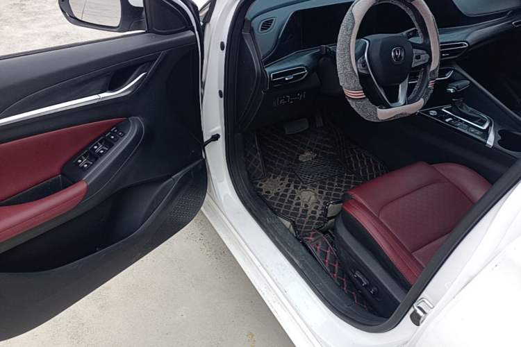 Used CHANGAN Eado 2020 PLUS Blue Whale NE 1.4T GDI DCT Flagship Model Driver Seat