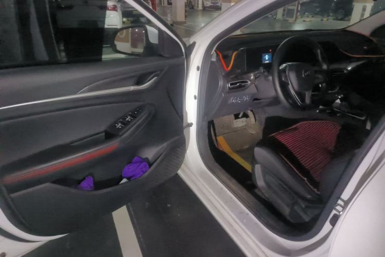 Used CHANGAN Eado 2020 PLUS 1.6L GDI Automatic Luxury Model Driver Seat