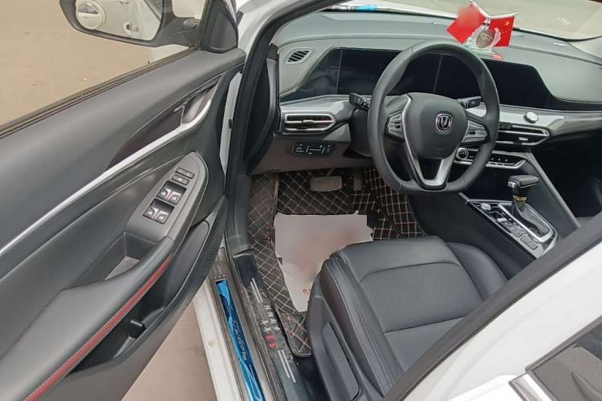 Used CHANGAN Eado 2020 PLUS Blue Whale NE 1.4T GDI DCT Prestige Model Driver Seat