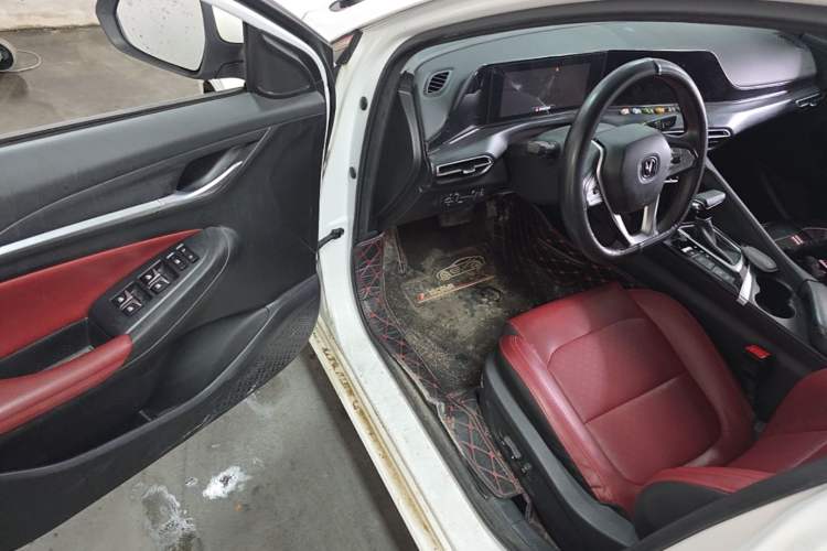 Used CHANGAN Eado 2020 PLUS Blue Whale NE 1.4T GDI DCT Flagship Model Driver Seat