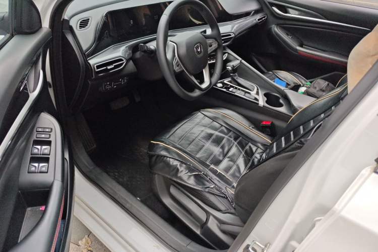 Used CHANGAN Eado 2020 PLUS Blue Whale NE 1.4T GDI DCT Prestige Model Driver Seat