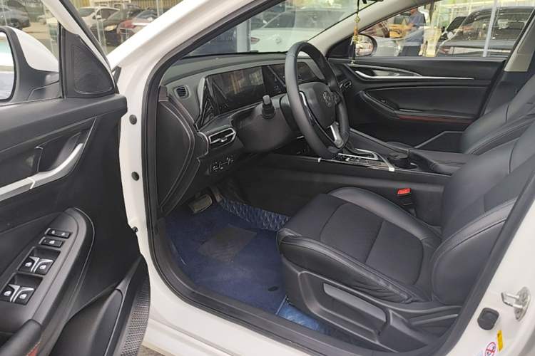 Used CHANGAN Eado 2020 PLUS Blue Whale NE 1.4T GDI DCT Prestige Model Driver Seat