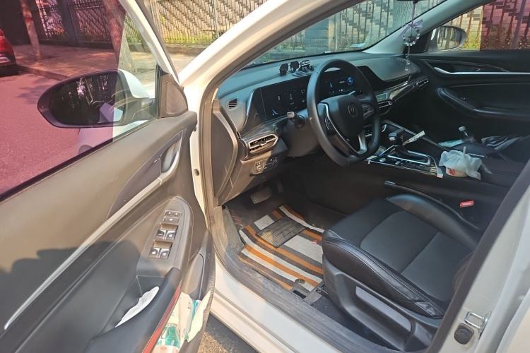 Used CHANGAN Eado 2020 PLUS 1.6L GDI Automatic Luxury Model Driver Seat