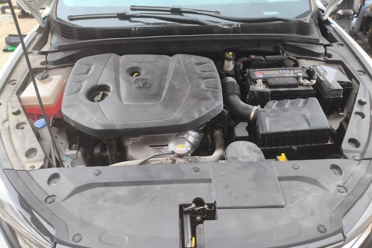 Used CHANGAN Eado 2020 PLUS 1.6L GDI Manual Luxury Model Engine Bay