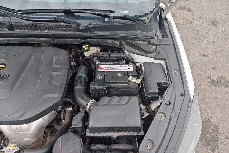 Used CHANGAN Eado 2020 PLUS 1.6L GDI Manual Luxury Model Engine Bay Left