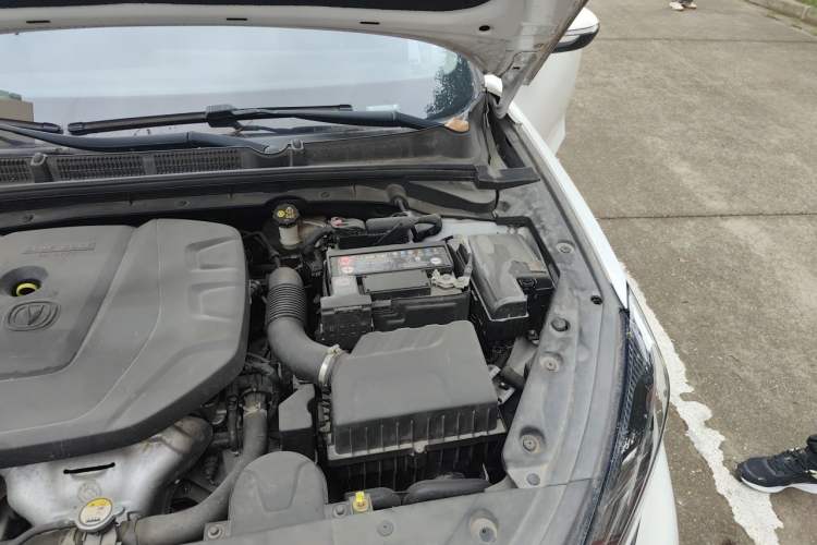 Used CHANGAN Eado 2020 PLUS 1.6L GDI Manual Luxury Model Engine Bay Left