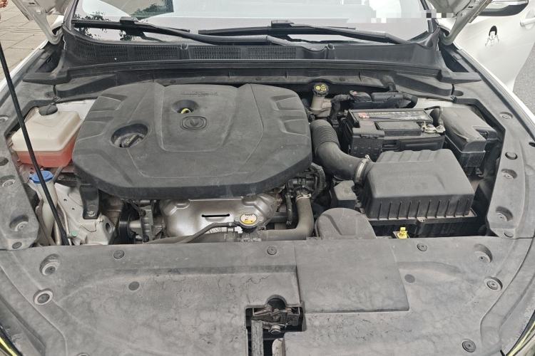 Used CHANGAN Eado 2020 PLUS 1.6L GDI Manual Luxury Model Engine Bay