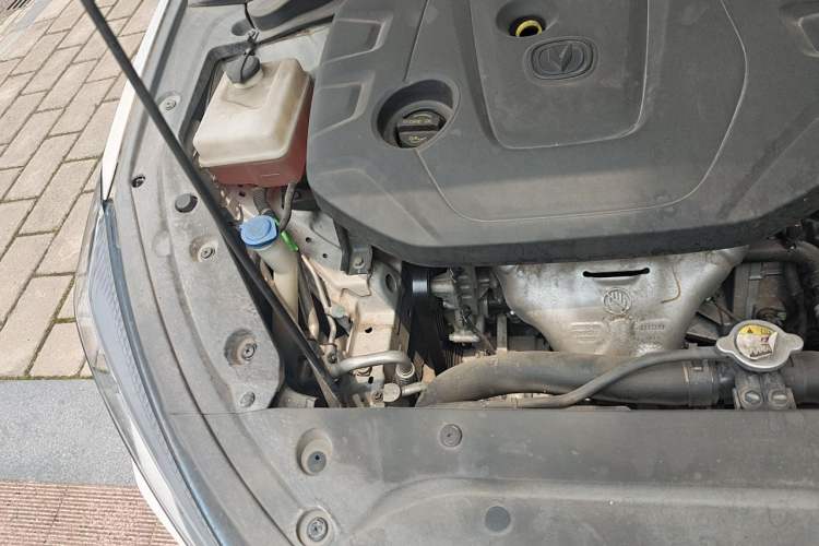Used CHANGAN Eado 2020 PLUS Million Edition 1.6L GDI CVT Luxury Model Engine Bay Right