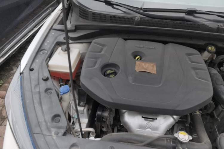 Used CHANGAN Eado 2020 PLUS 1.6L GDI Manual Luxury Model Engine Bay Right