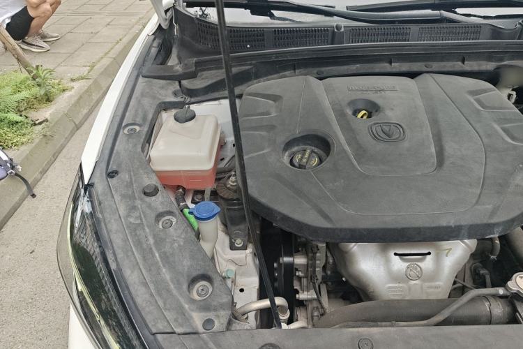 Used CHANGAN Eado 2020 PLUS 1.6L GDI Manual Luxury Model Engine Bay Right