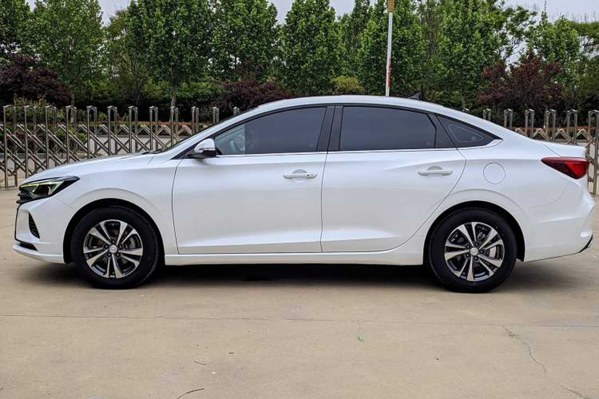 Used CHANGAN Eado 2020 PLUS 1.6L GDI Manual Luxury Model Exterior 3