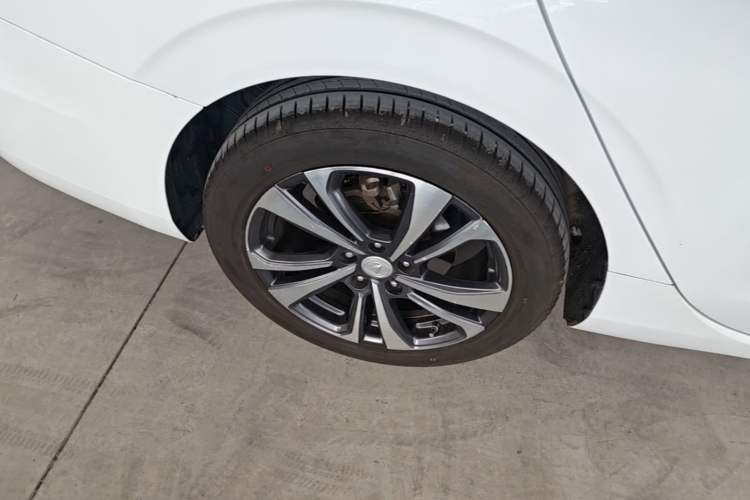 Used CHANGAN Eado 2020 PLUS Blue Whale NE 1.4T GDI DCT Flagship Model Exterior 5