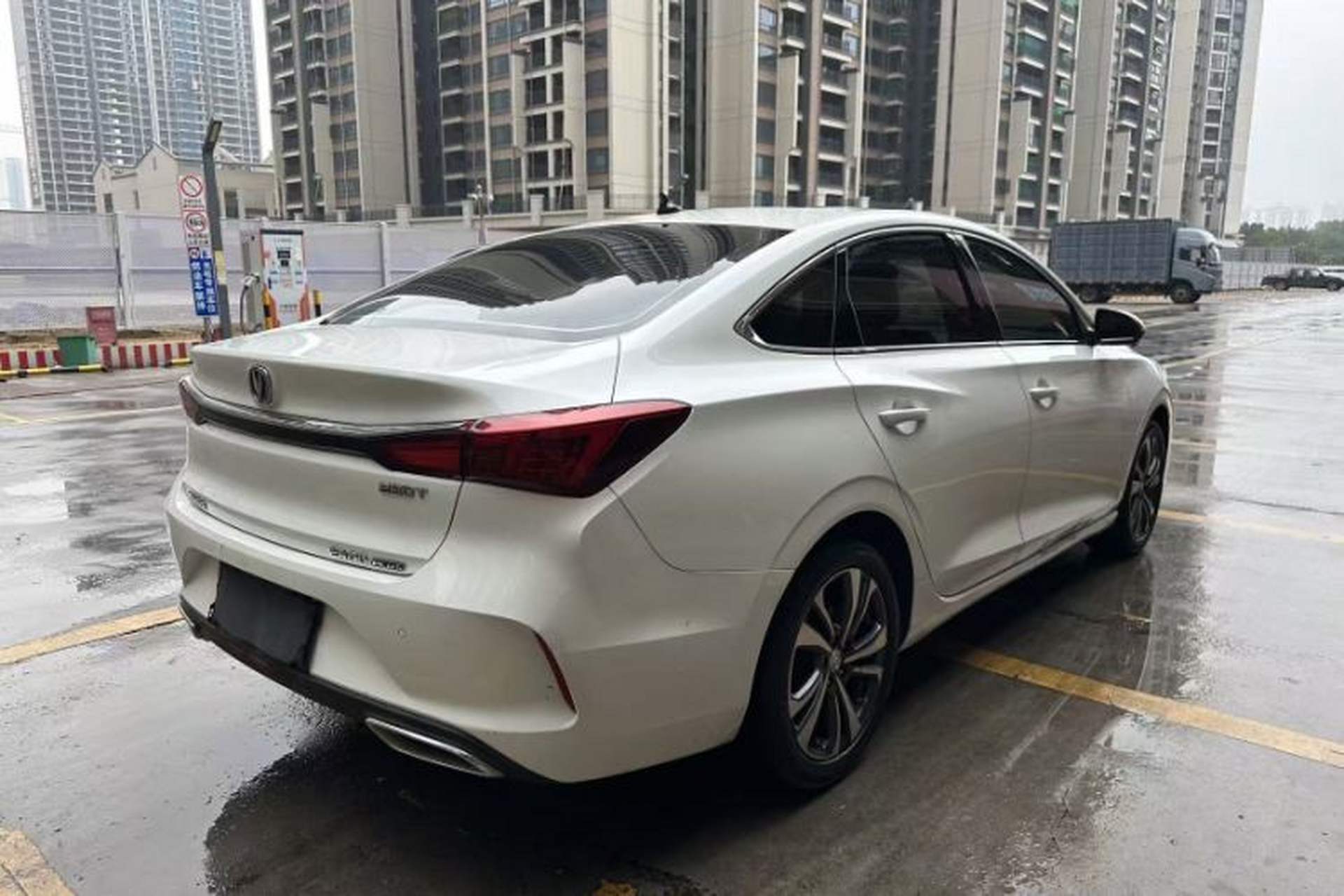 Used CHANGAN Eado 2020 PLUS Blue Whale NE 1.4T GDI DCT Flagship Model Exterior 8