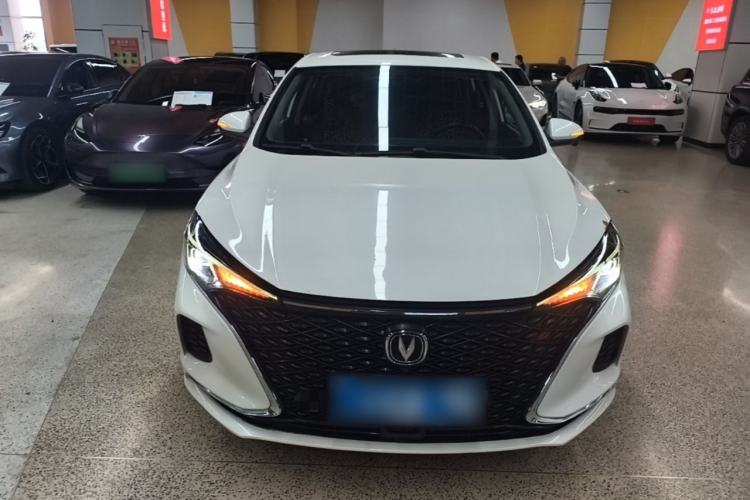 Used CHANGAN Eado 2020 PLUS Blue Whale NE 1.4T GDI DCT Flagship Model Front