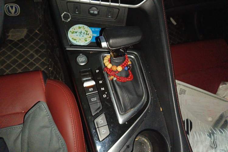 Used CHANGAN Eado 2020 PLUS Blue Whale NE 1.4T GDI DCT Flagship Model Gear Lever