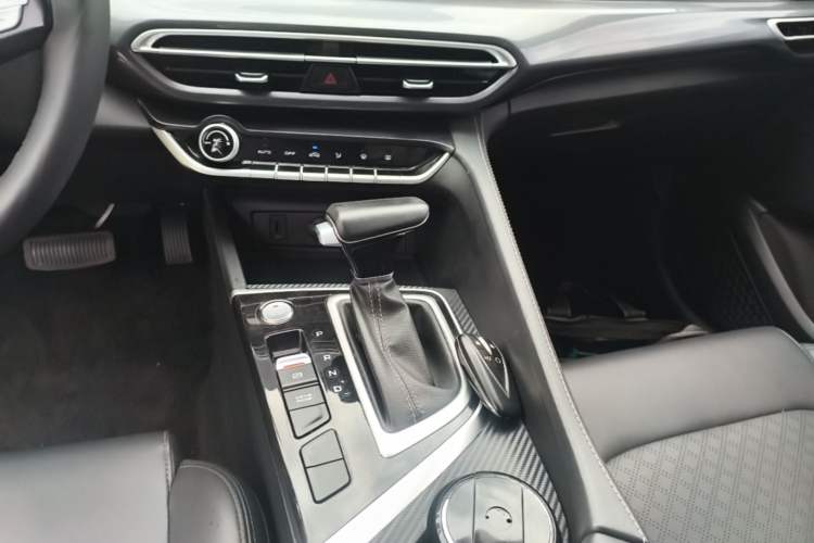 Used CHANGAN Eado 2020 PLUS Blue Whale NE 1.4T GDI DCT Prestige Model Gear Lever