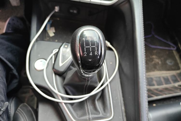 Used CHANGAN Eado 2020 PLUS 1.6L GDI Manual Elite Model Gear Lever