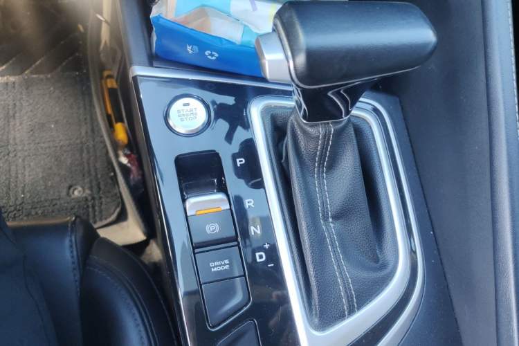 Used CHANGAN Eado 2020 PLUS Blue Whale NE 1.4T GDI DCT Prestige Model Gear Lever