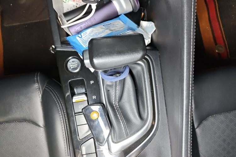 Used CHANGAN Eado 2020 PLUS Blue Whale NE 1.4T GDI DCT Prestige Model Gear Lever