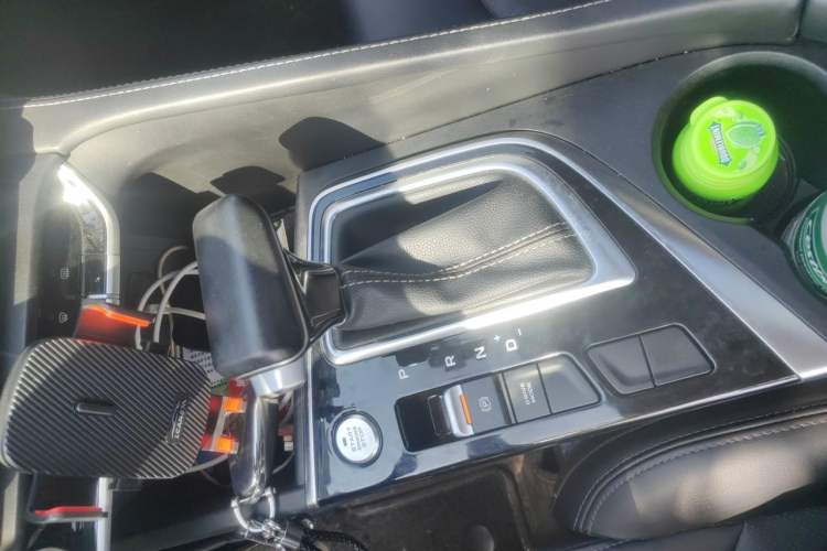 Used CHANGAN Eado 2020 PLUS Blue Whale NE 1.4T GDI DCT Prestige Model Gear Lever