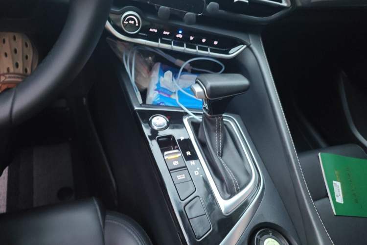 Used CHANGAN Eado 2020 PLUS Blue Whale NE 1.4T GDI DCT Prestige Model Gear Lever