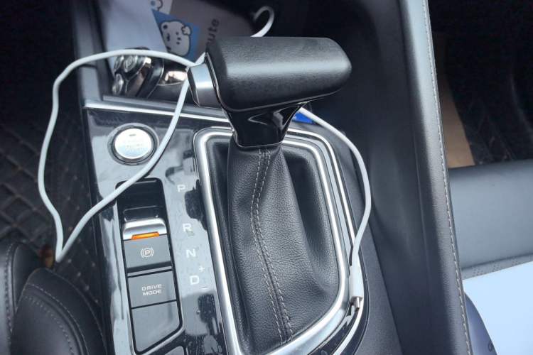 Used CHANGAN Eado 2020 PLUS Blue Whale NE 1.4T GDI DCT Prestige Model Gear Lever