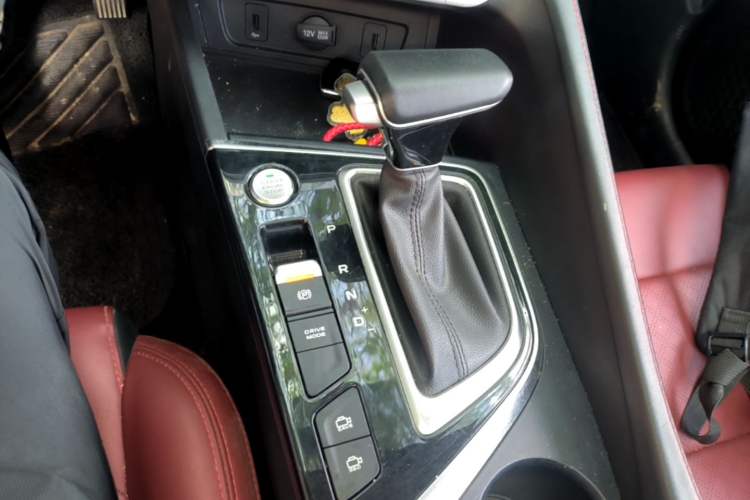 Used CHANGAN Eado 2020 PLUS Blue Whale NE 1.4T GDI DCT Flagship Model Gear Lever