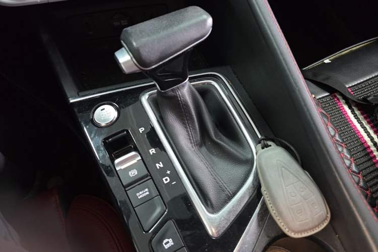 Used CHANGAN Eado 2020 PLUS Blue Whale NE 1.4T GDI DCT Flagship Model Gear Lever