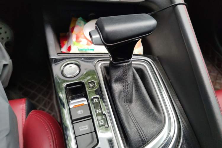 Used CHANGAN Eado 2020 PLUS Blue Whale NE 1.4T GDI DCT Flagship Model Gear Lever