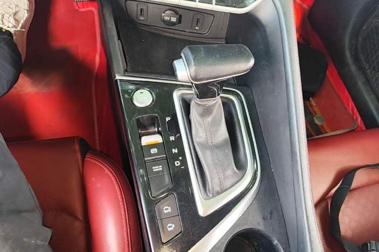 Used CHANGAN Eado 2020 PLUS Blue Whale NE 1.4T GDI DCT Flagship Model Gear Lever
