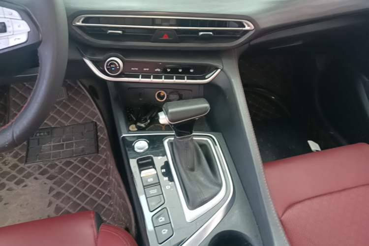 Used CHANGAN Eado 2020 PLUS Blue Whale NE 1.4T GDI DCT Flagship Model Gear Lever