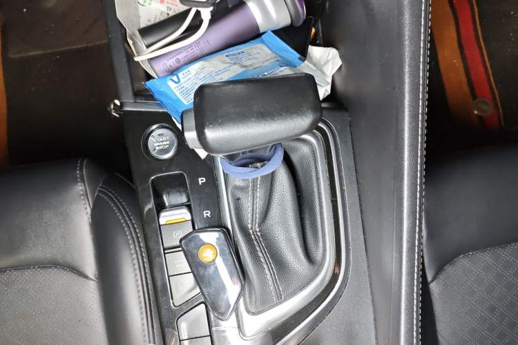 Used CHANGAN Eado 2020 PLUS Blue Whale NE 1.4T GDI DCT Prestige Model Gear Lever