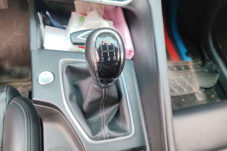 Used CHANGAN Eado 2020 PLUS 1.6L GDI Manual Luxury Model Gear Lever