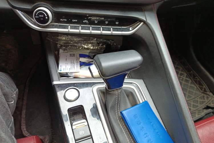 Used CHANGAN Eado 2020 PLUS Blue Whale NE 1.4T GDI DCT Prestige Model Gear Lever