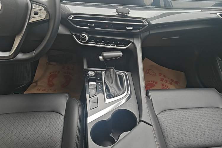 Used CHANGAN Eado 2020 PLUS Blue Whale NE 1.4T GDI DCT Prestige Model Gear Lever