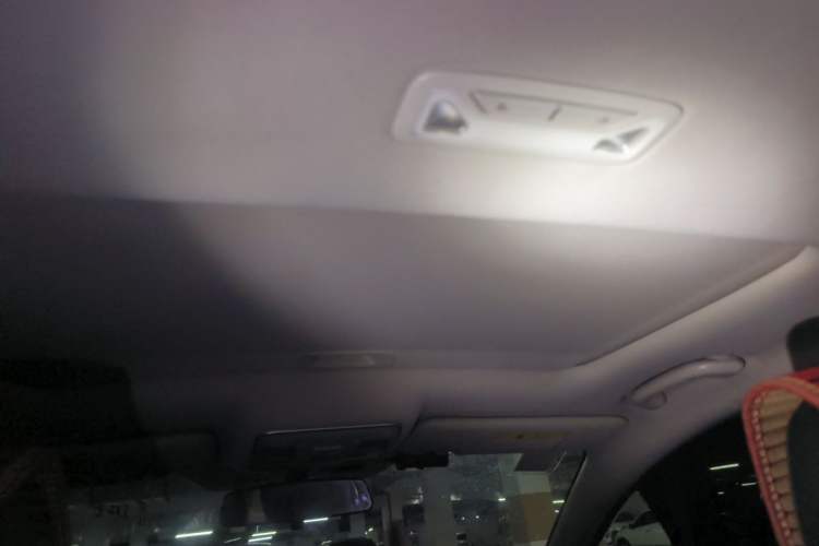 Used CHANGAN Eado 2020 PLUS 1.6L GDI Automatic Luxury Model Headliner