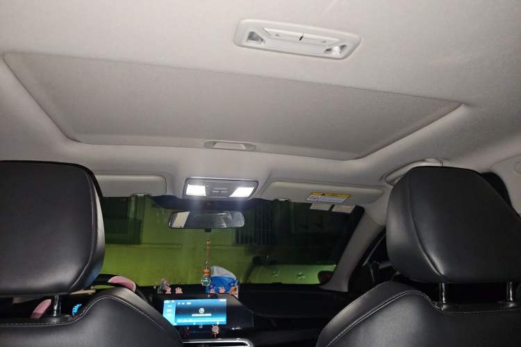 Used CHANGAN Eado 2020 PLUS 1.6L GDI Automatic Luxury Model Headliner