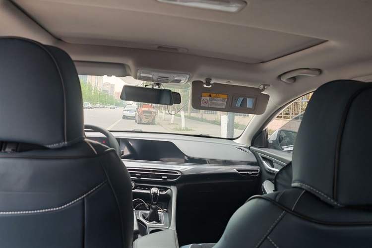 Used CHANGAN Eado 2020 PLUS 1.6L GDI Manual Luxury Model Headliner